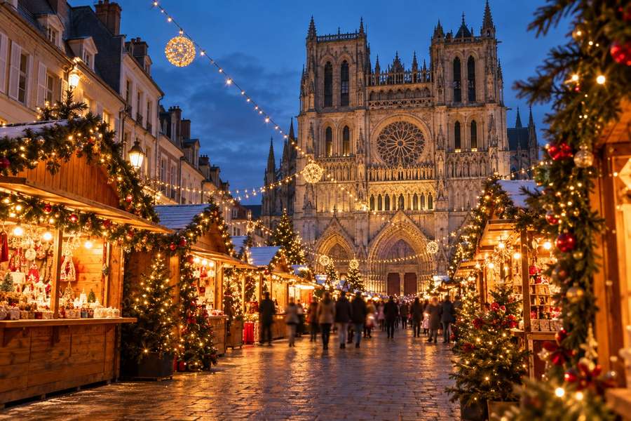 Marché de Noël d’Amiens 2026 : dates, parcours et cathédrale illuminée